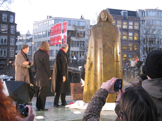 standbeeld09.jpg